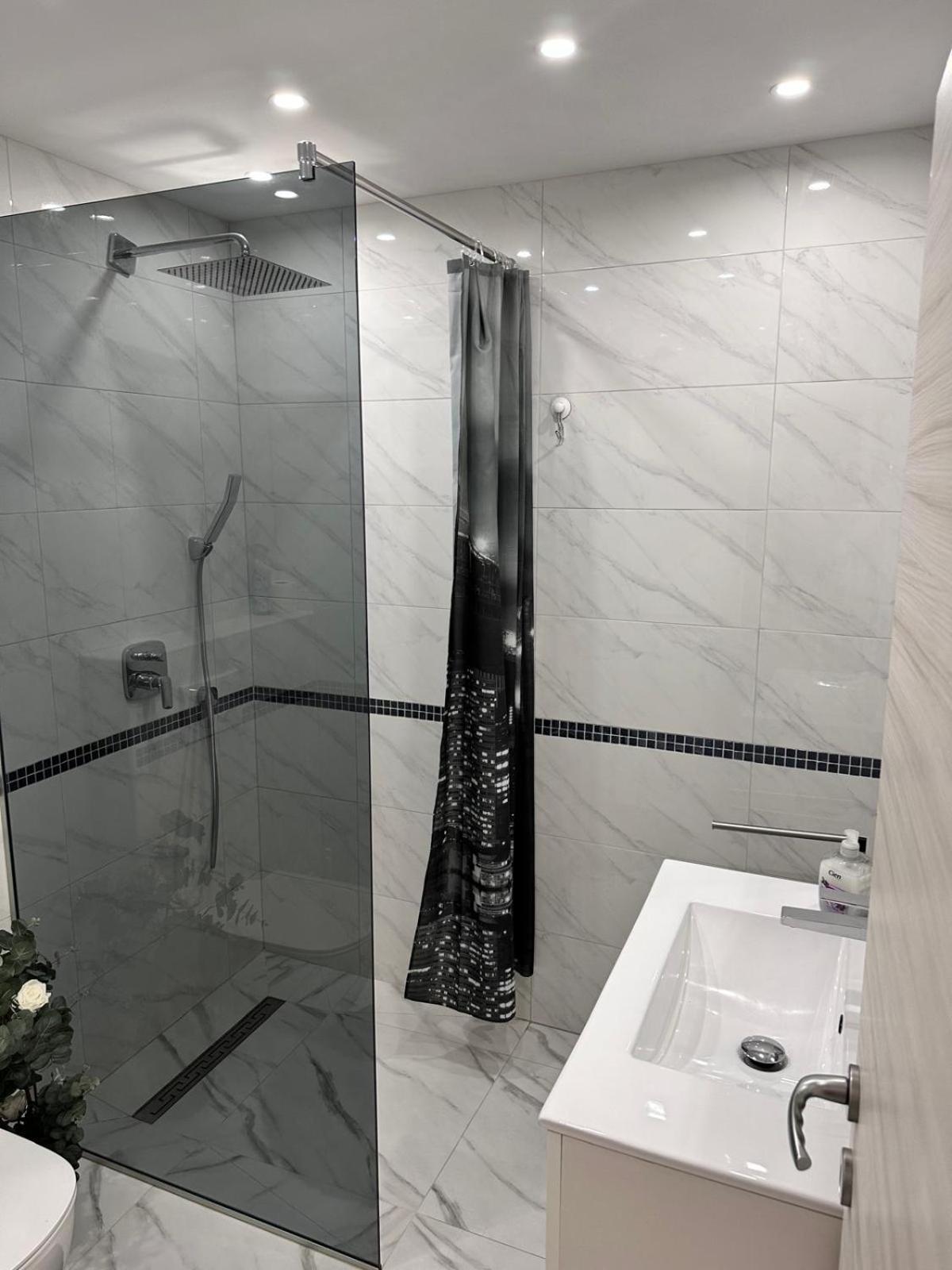 Apartmani Djurda คิร์ก ภายนอก รูปภาพ