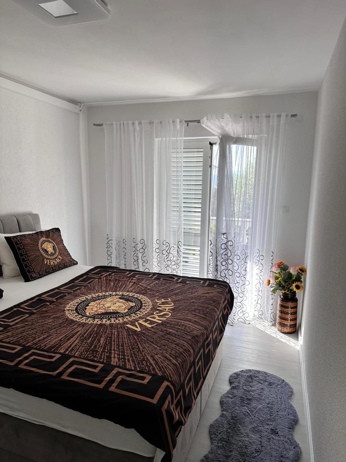 Apartmani Djurda คิร์ก ภายนอก รูปภาพ