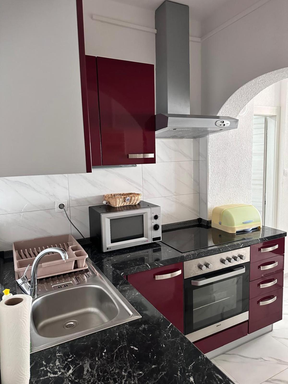 Apartmani Djurda คิร์ก ภายนอก รูปภาพ